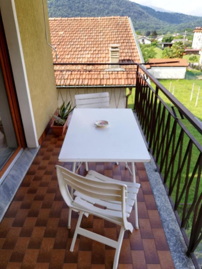 La Rosa Rossa Apartment Cambiasca Екстериор снимка