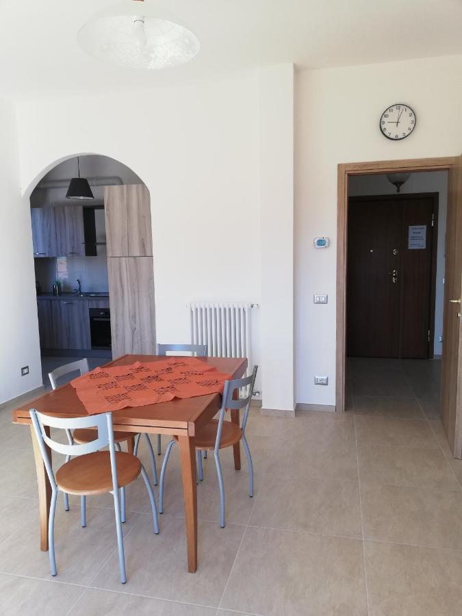 La Rosa Rossa Apartment Cambiasca Екстериор снимка