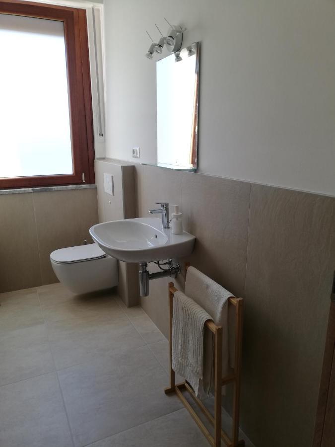 La Rosa Rossa Apartment Cambiasca Екстериор снимка
