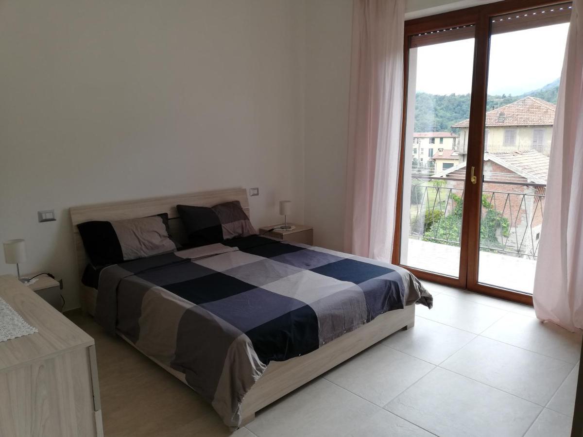 La Rosa Rossa Apartment Cambiasca Екстериор снимка