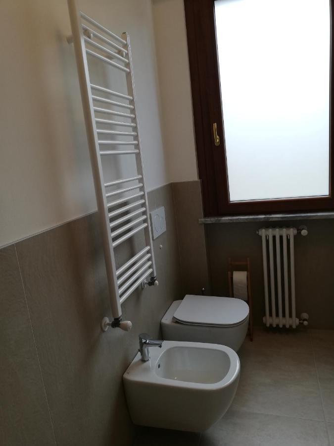 La Rosa Rossa Apartment Cambiasca Екстериор снимка